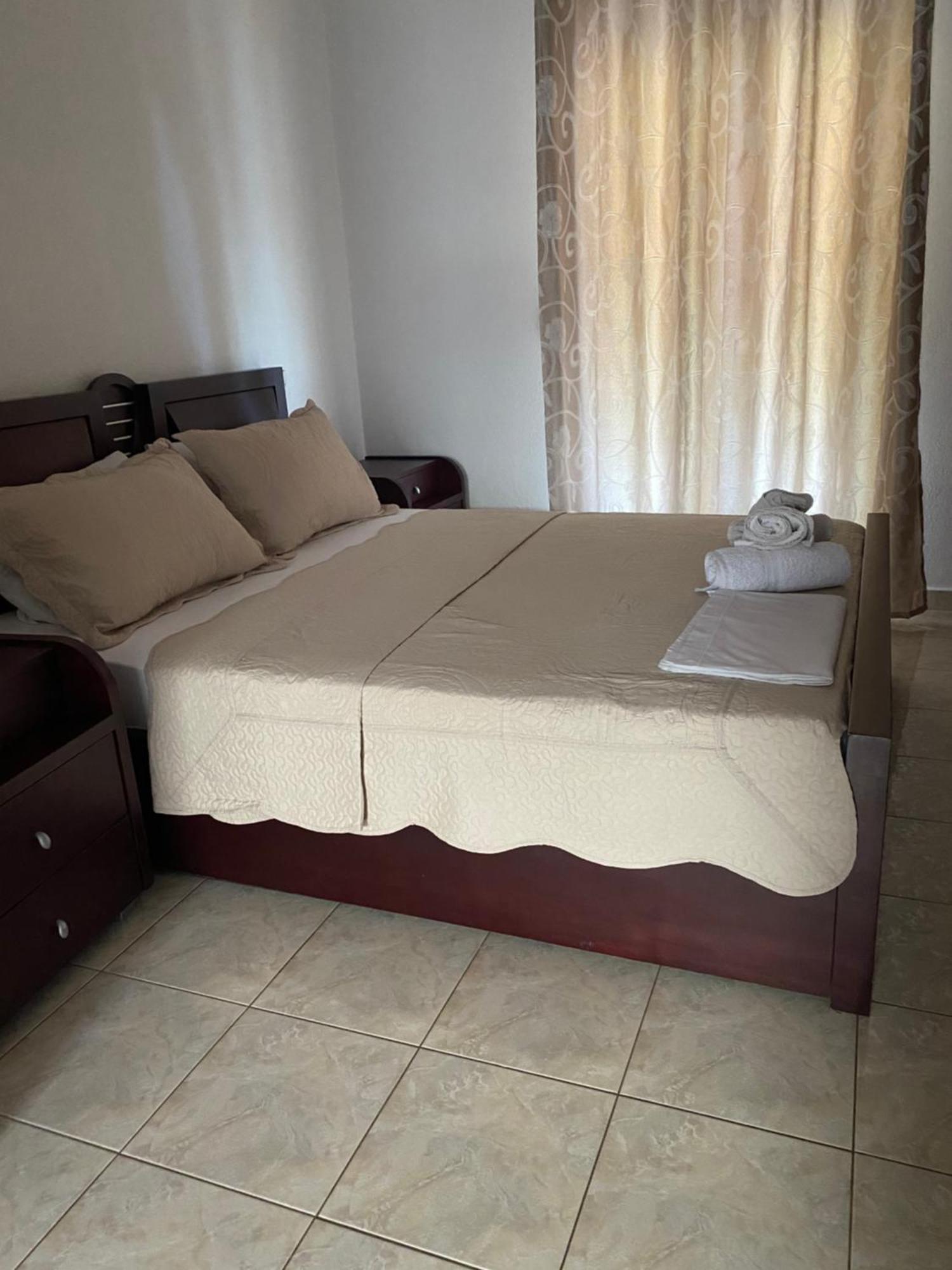 Dimos Apartments Kokkino Nero Ngoại thất bức ảnh