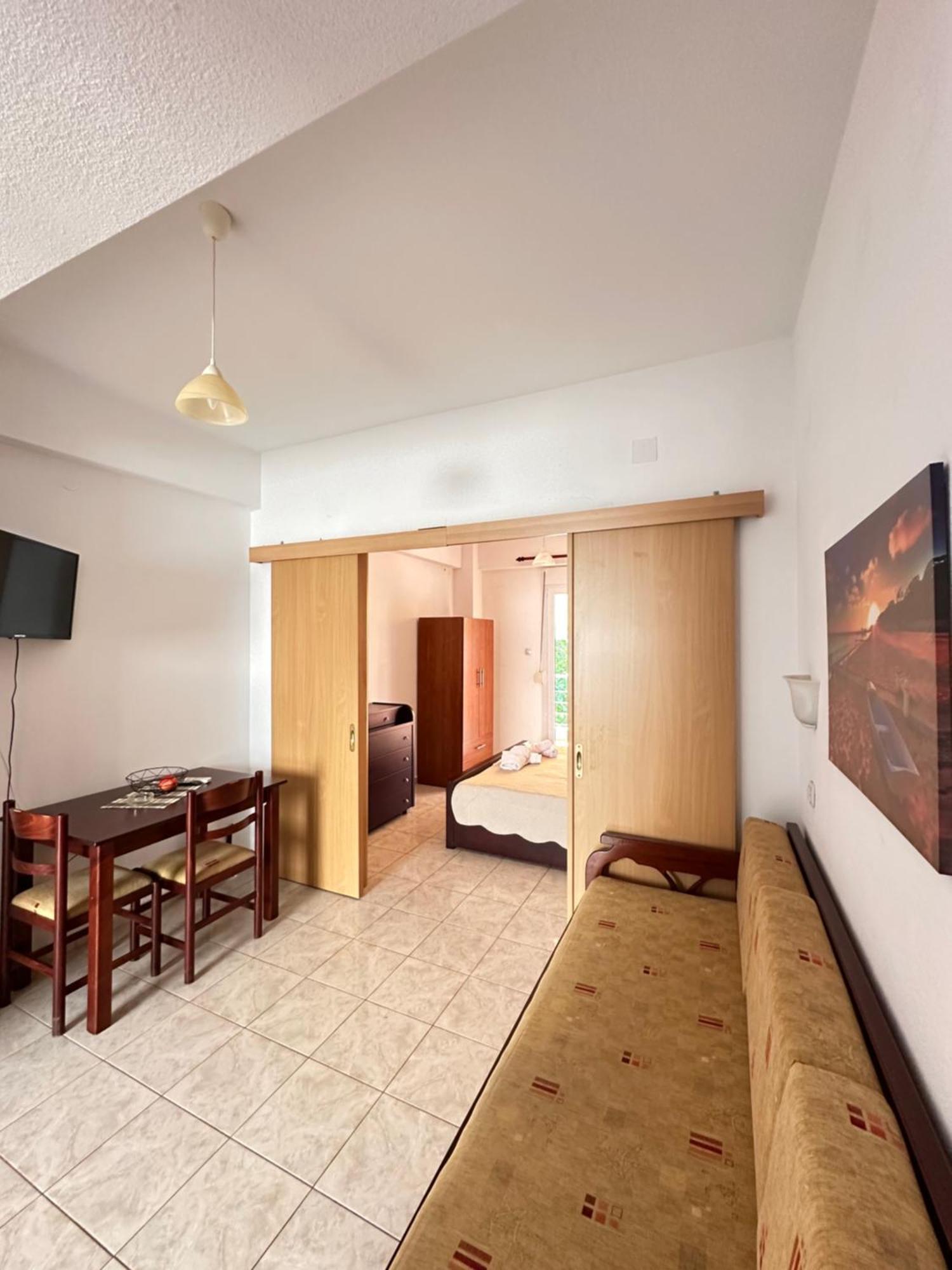 Dimos Apartments Kokkino Nero Ngoại thất bức ảnh
