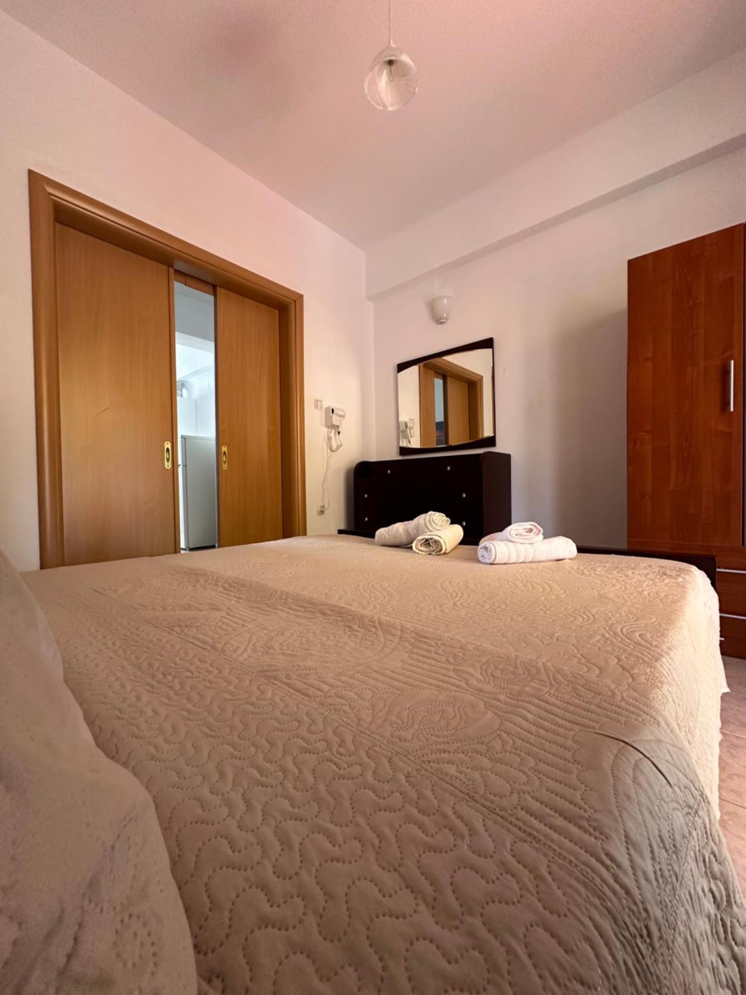Dimos Apartments Kokkino Nero Ngoại thất bức ảnh