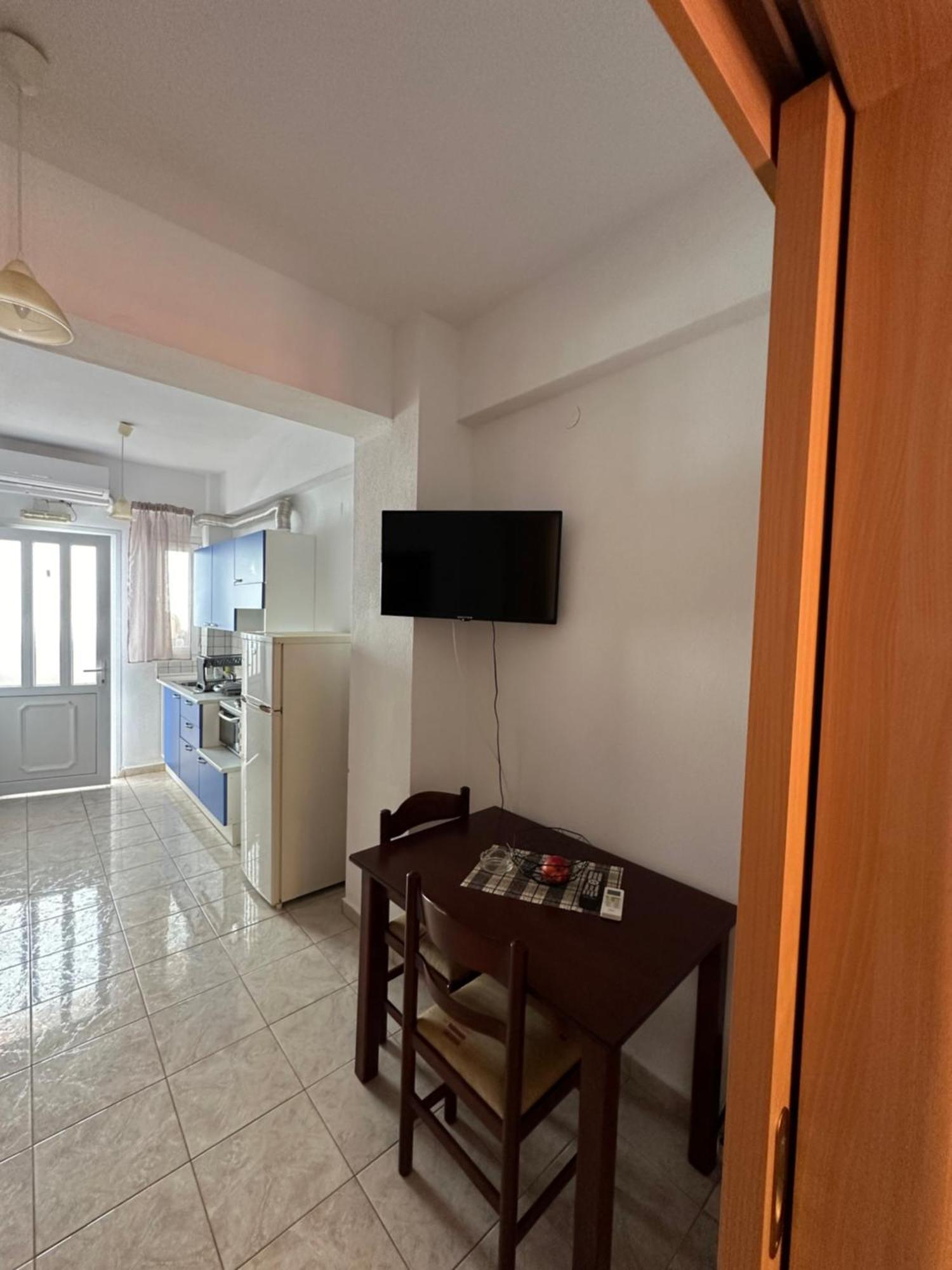 Dimos Apartments Kokkino Nero Ngoại thất bức ảnh